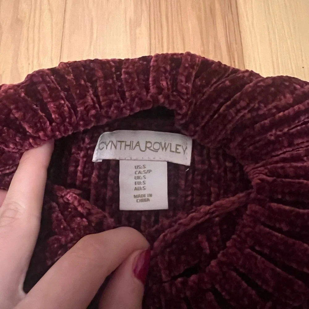 Red Sweater - Picture 2 of 2